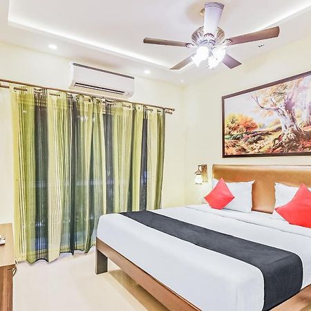 Capital O 64180 Adam'S Beach Resort Baga Esterno foto
