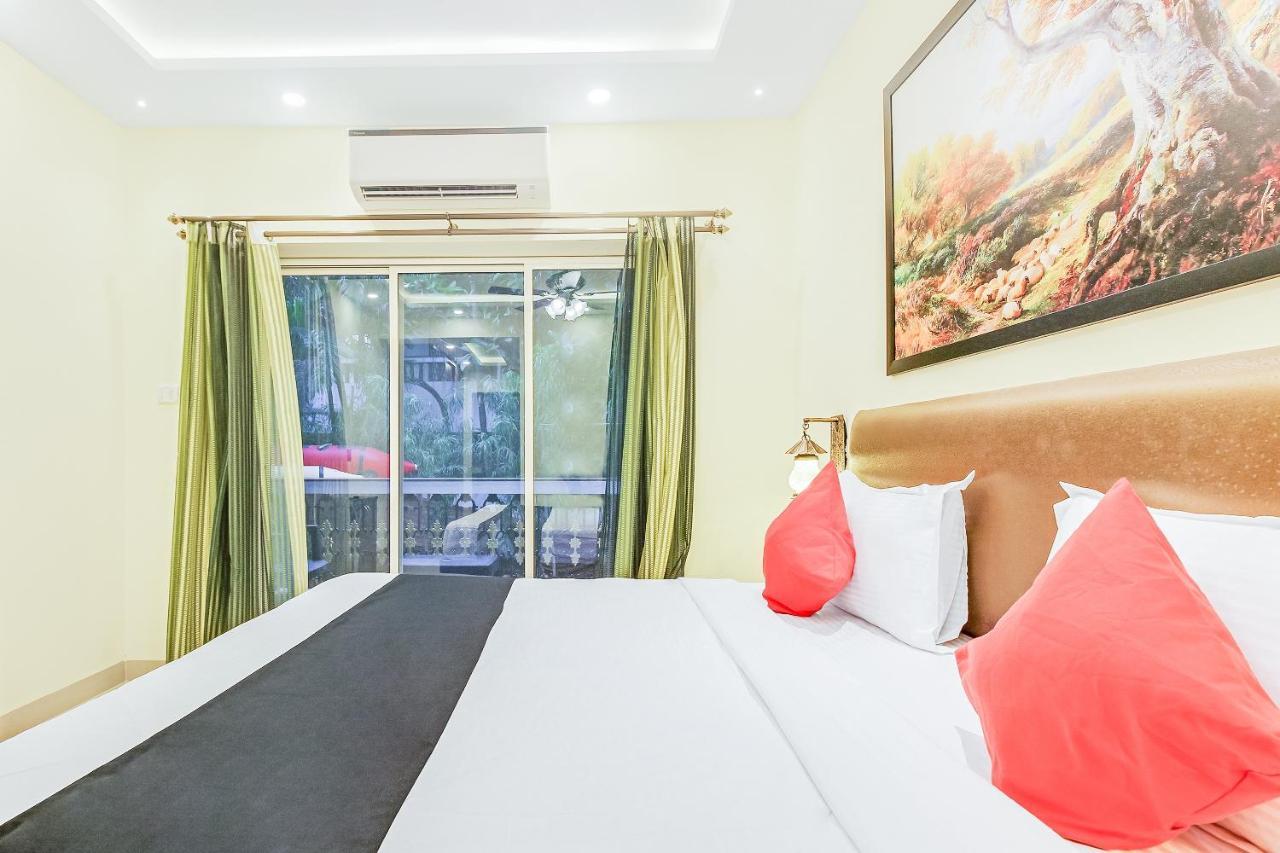 Capital O 64180 Adam'S Beach Resort Baga Esterno foto