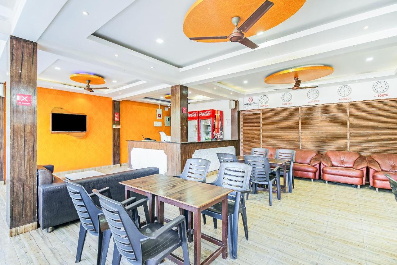 Capital O 64180 Adam'S Beach Resort Baga Esterno foto
