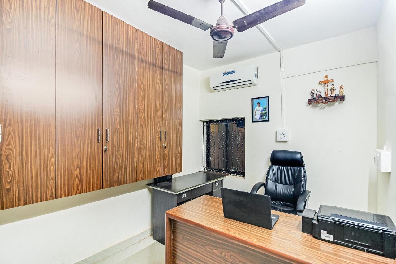 Capital O 64180 Adam'S Beach Resort Baga Esterno foto